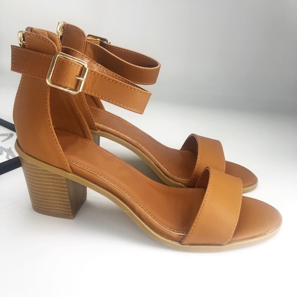 Classic Tan/Brown Open toe block heel - Picture 2 of 4